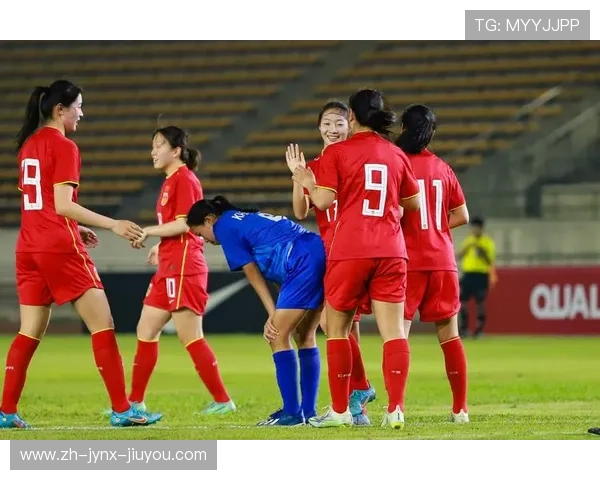 小组头名晋级中国U-20女足三连胜零失球狂进6球闯入四分之一决赛